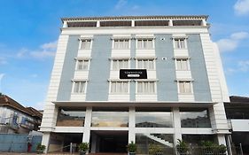 Townhouse Mg Road Trivandrum Formerly Nandanam Park